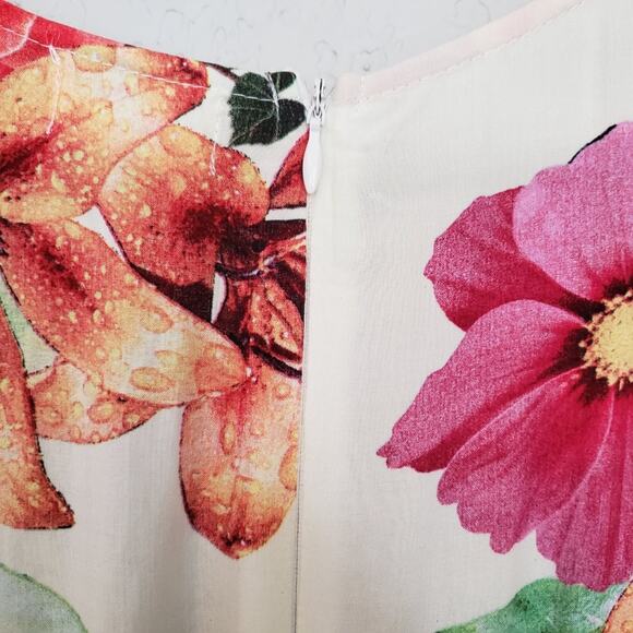 Rumor Boutique Floral Romper - 6 - Picture 6 of 8